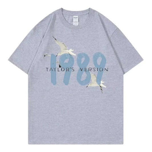 Unleash Your Inner Swiftie with the Oversized Taylor Swift 1989 T-Shirt – Perfect for Music Concerts and Everyday Streetwear!